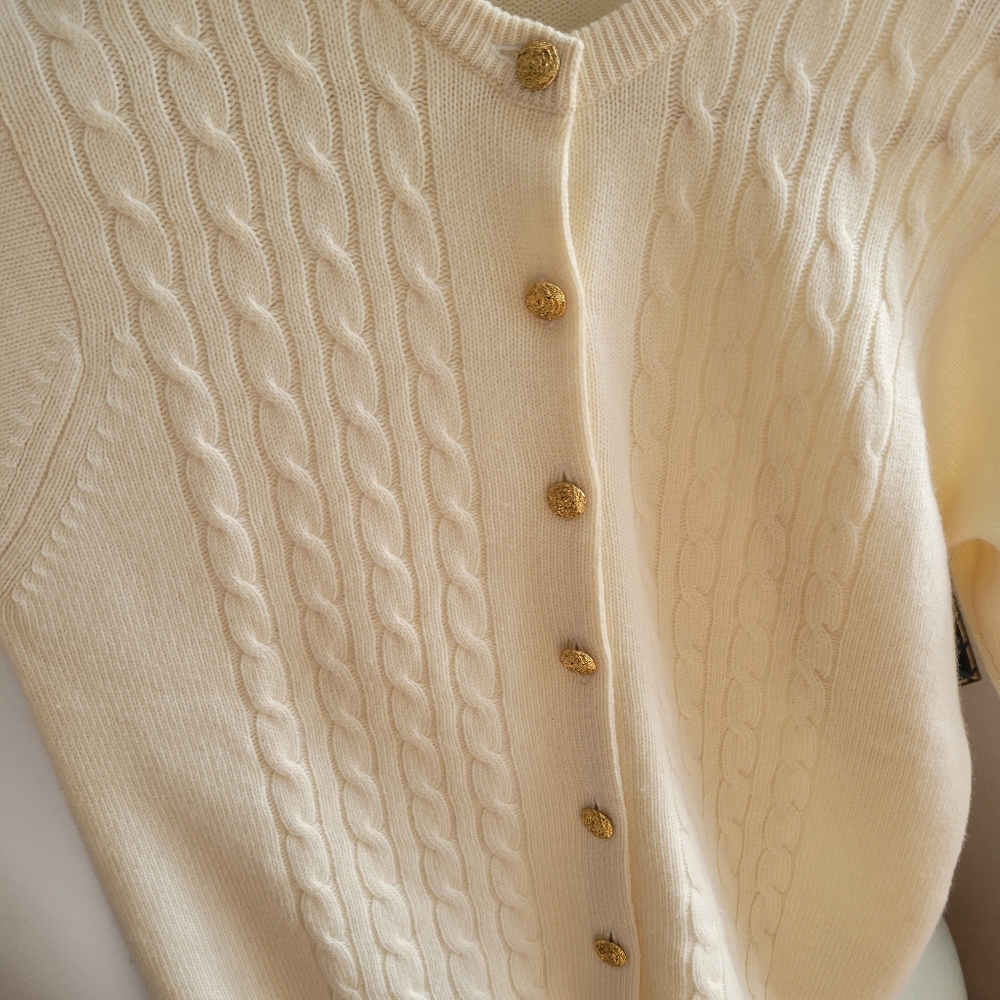 Cashmere Pringle of Scotland Cardigan